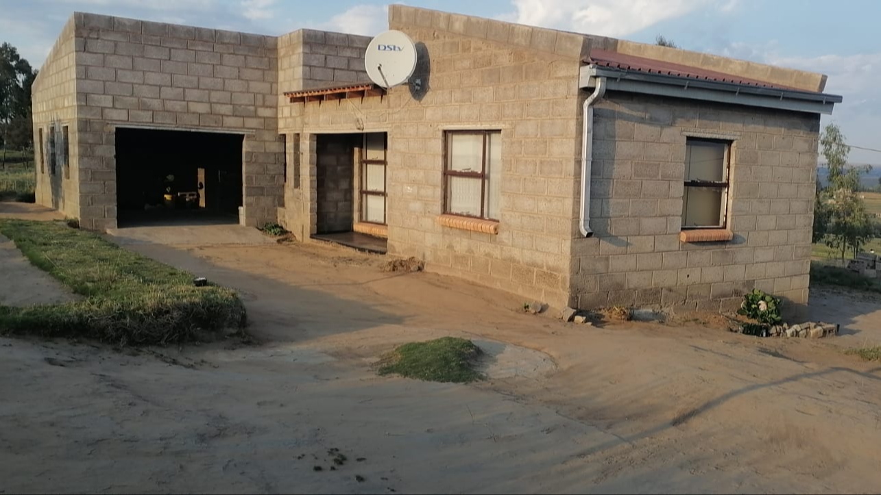3 Bedrooms, House in Berea District