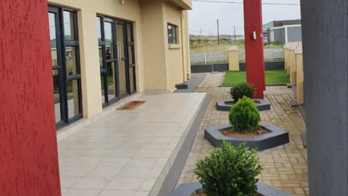 Property thumbnail 2