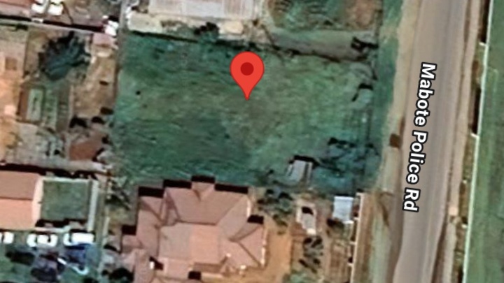 <p>A good Site Available for sale ,  situated in Ha Mabote , Near  Mabote Police station. From site to the road. It is 800sqm amounting to 350k. For further inquiries and viewing please contact me here please  +266 59107030</p>