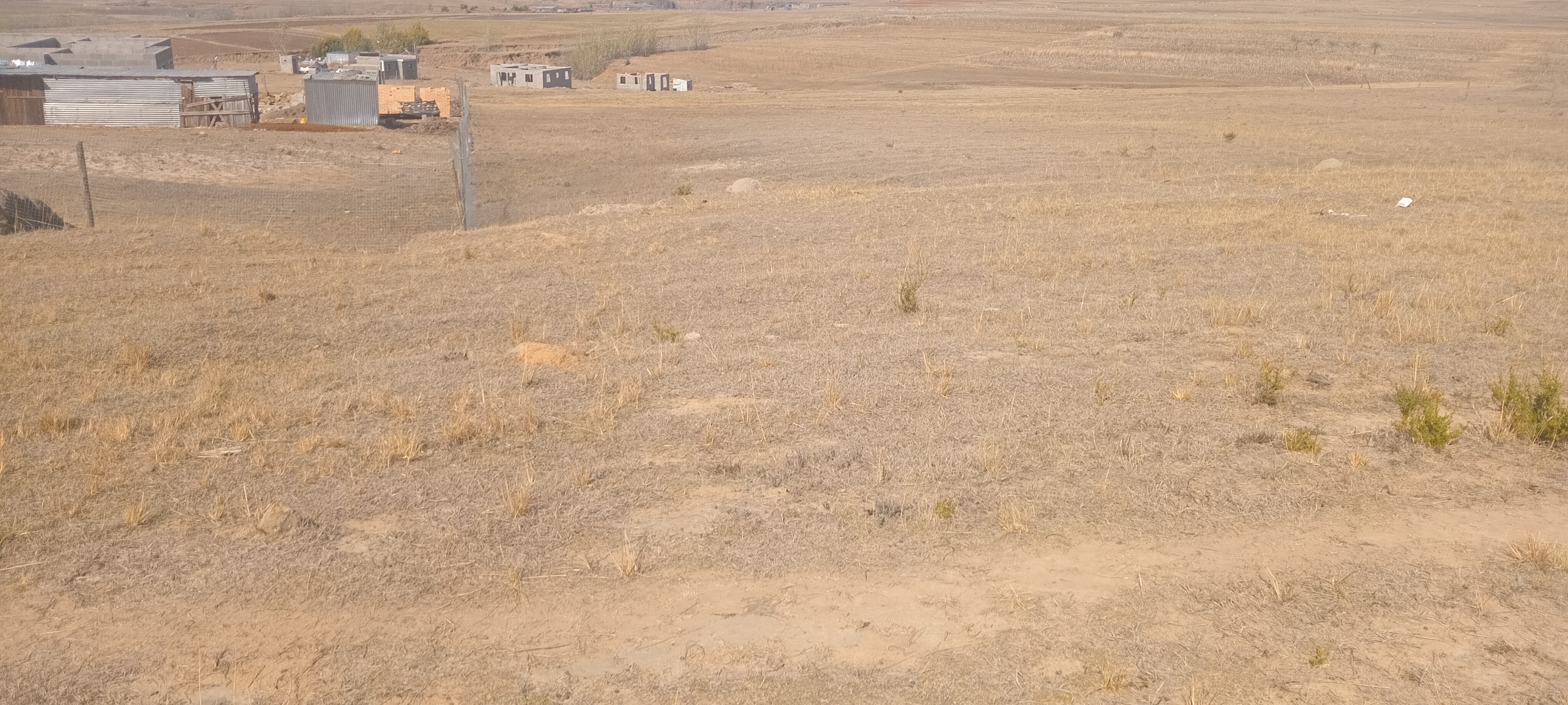 Site for sale at Ha Makhoathi, Mabineng - near Ntate Kamoli's farm. Size - 20m by 20m. Selling price - M45,000. Document - Form C