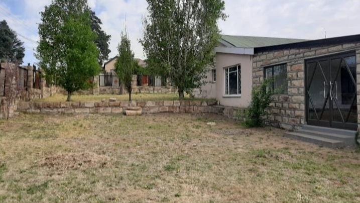 3 Bedrooms, Commercial  in Ladybrand