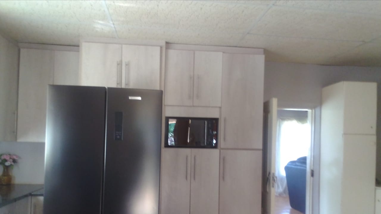 Property thumbnail 4