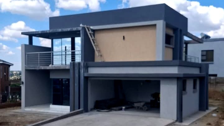 <p>Double Story House For Sale</p><p>Location: Thetsane Lesia</p><p>GROUND FLOOR</p><p>Kitchen </p><p>Lounge</p><p>Double garage</p><p>1 Bedroom with ensuite </p><p>Guest Toilet </p><p>1st FLOOR</p><p>3 Bedrooms</p><p>Master ensuite with walk-in closet </p><p>Common bathroom with bathtub</p><p>3️Balconies </p><p>Asking Price M2 800 000</p><p></p>