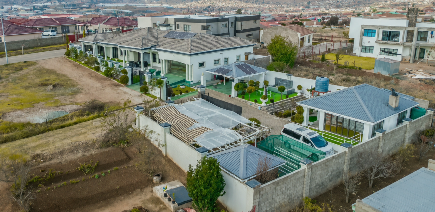 1 Unit, 4 Bedrooms, House