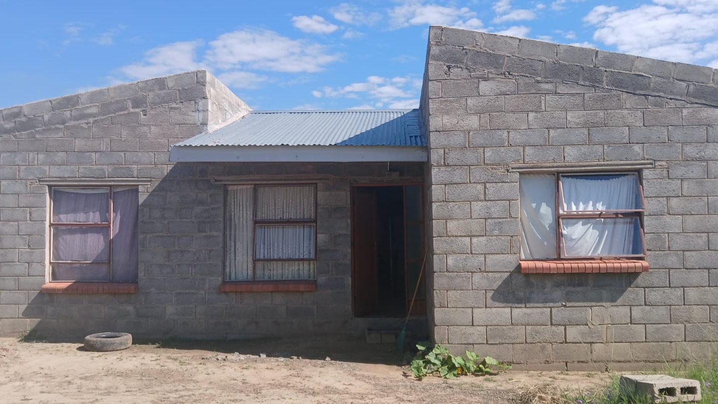2 Bedrooms, House in Ha Tsolo